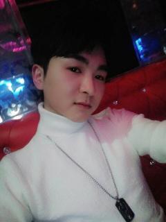 戎绒个人资料,才华横溢的青年才俊,多领域成就斐然 第3张 戎绒个人资料,才华横溢的青年才俊,多领域成就斐然 第3张