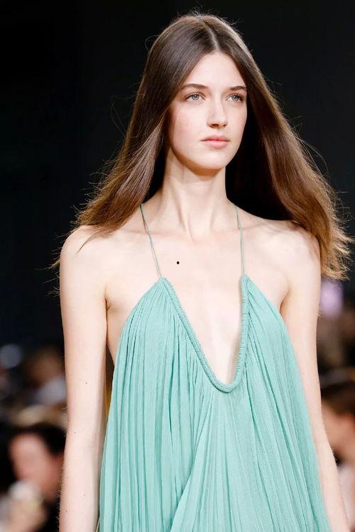 仙女系超模生活照  第2张