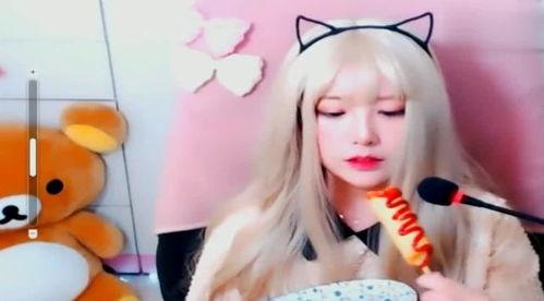 女主播狂吃,美食盛宴引网友热议  第2张